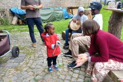 Musimwa-Ralf_Gruttke_mit_Familie_aus_dem_Sudan