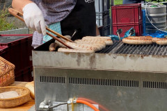 Christian-vom-Globus-grillt