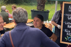 Torsten-vom-Globus-bedient-am-Stand